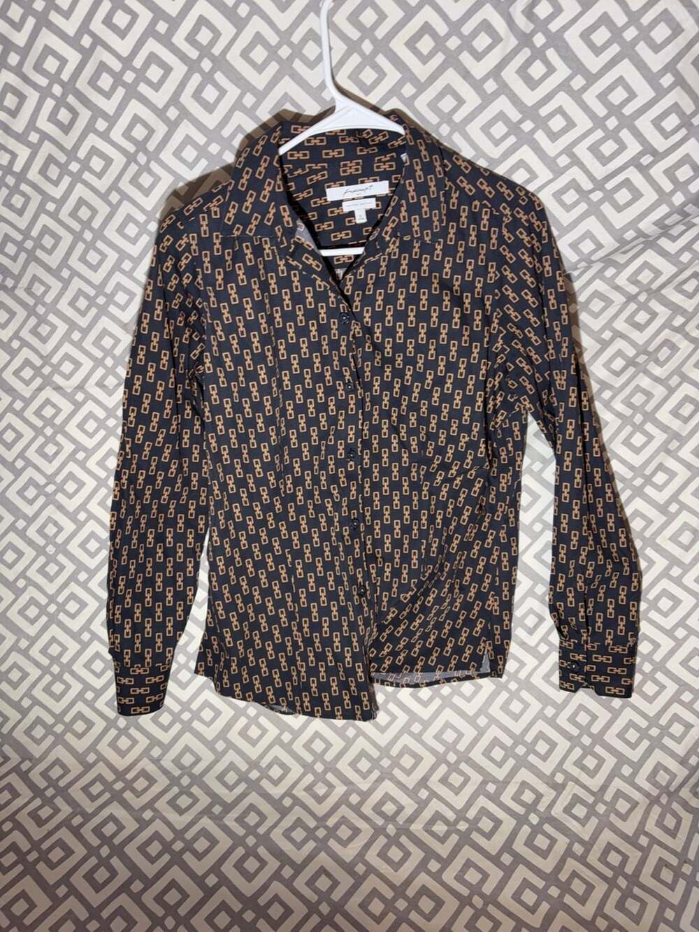 Foxcroft NYC Heritage Non-Iron Fitted Chain Print Button Down Shirt Size 6
